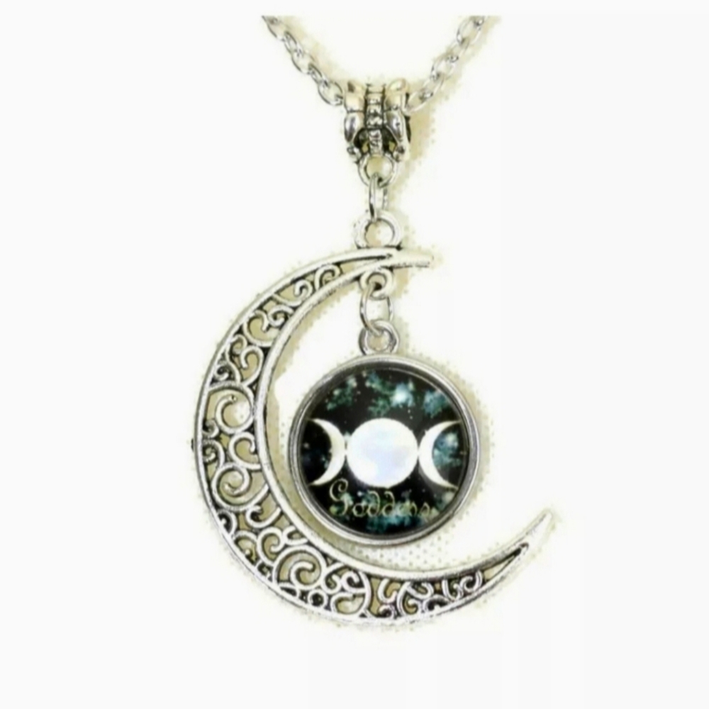 New Triple Moon Goddess Crescent Moon Necklace.